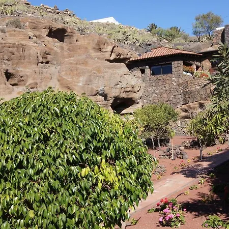 Castillo Lanzarote Sophie - Luxury -sleep In A Volcanic Cave With Heated Pool فيلة