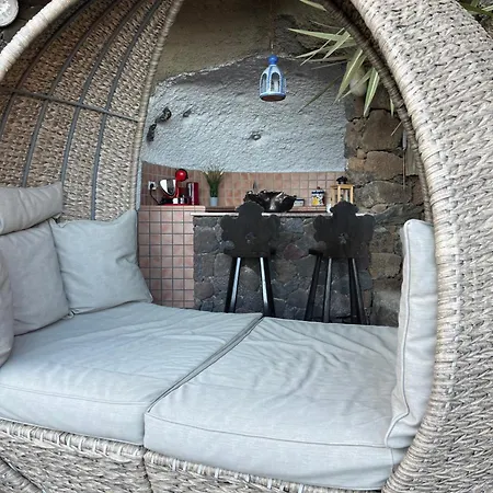 Castillo Lanzarote Sophie - Luxury -sleep In A Volcanic Cave With Heated Pool تياس