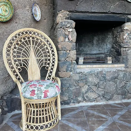 Castillo Lanzarote Sophie - Luxury -sleep In A Volcanic Cave With Heated Pool * Tías